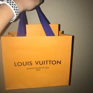 Meet your Posher, Zachary